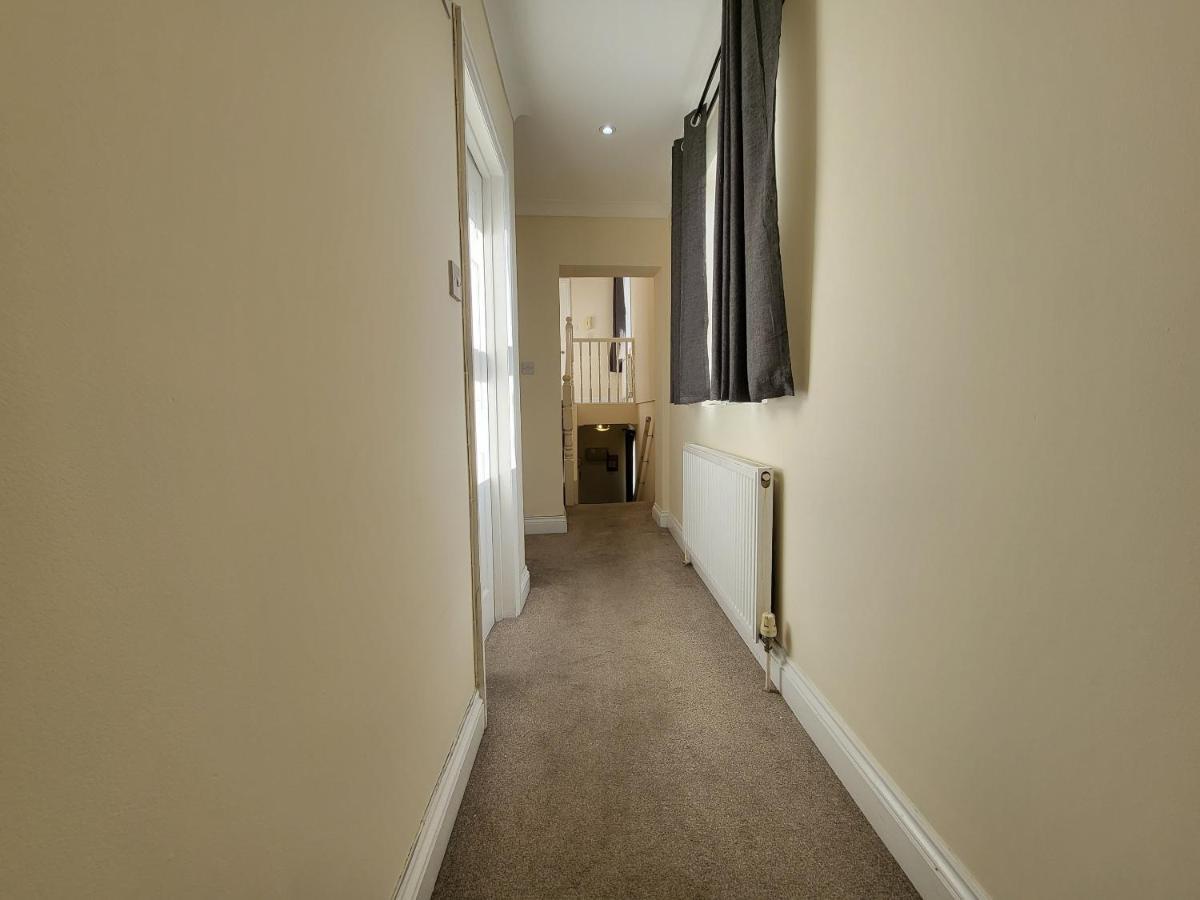 Tooting Bec Central Apartment By London Tube מראה חיצוני תמונה