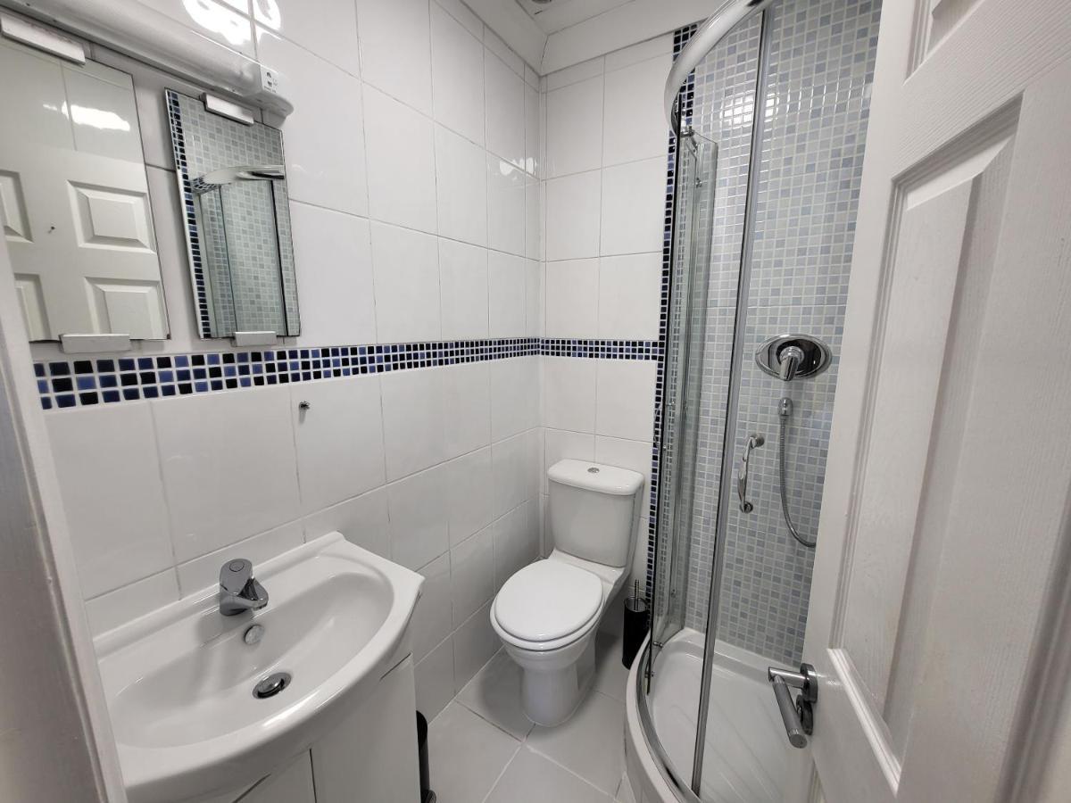 Tooting Bec Central Apartment By London Tube מראה חיצוני תמונה